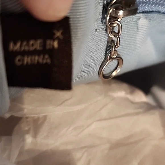 Coach Soho Mini Signature Swing-pack - Picture 15 of 15